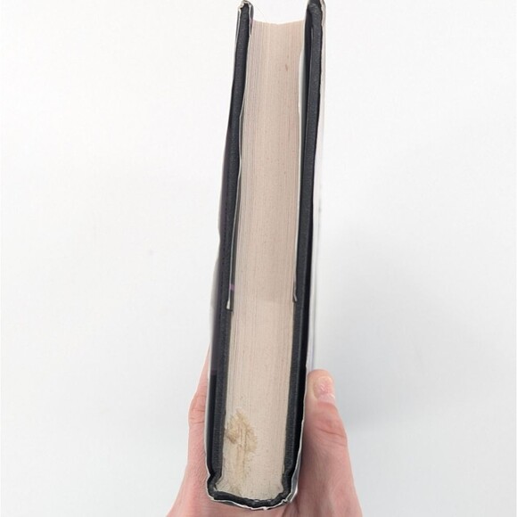 Thief of Souls First Edition Book Signed Neal Shusterman - Picture 8 of 8